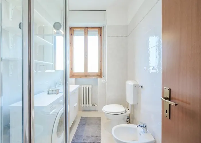 Modena's Roof-top - Ferrari Museum & Maserati Lägenhet